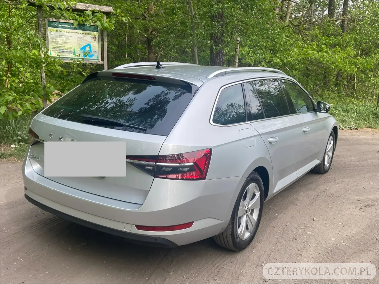 Skoda- Superb- 2022 