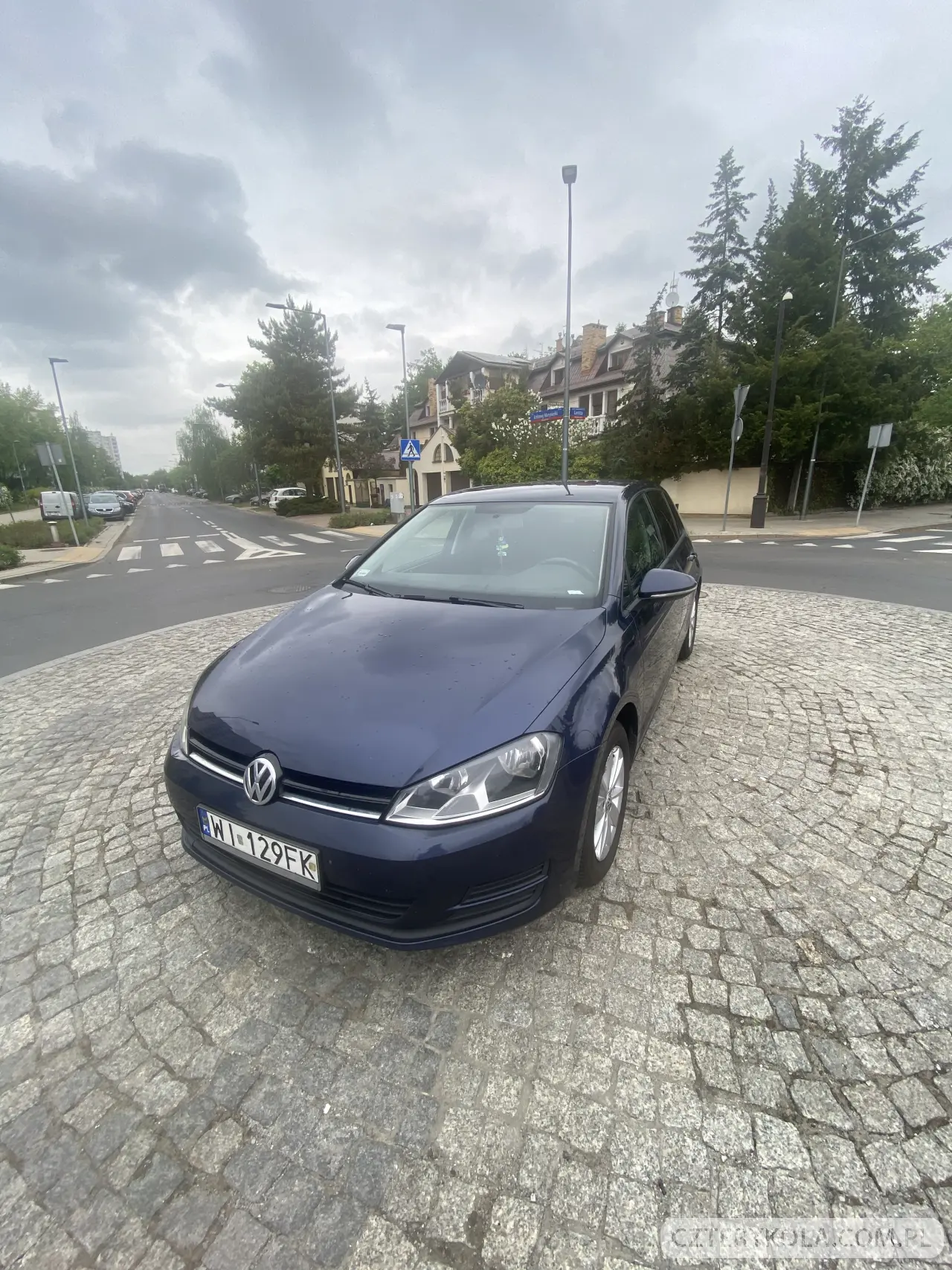 Volkswagen- Golf- 2016 