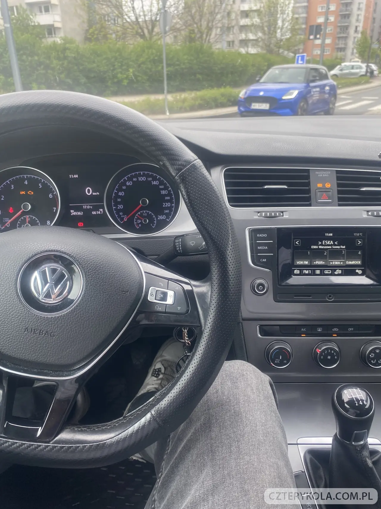 Volkswagen- Golf- 2016 