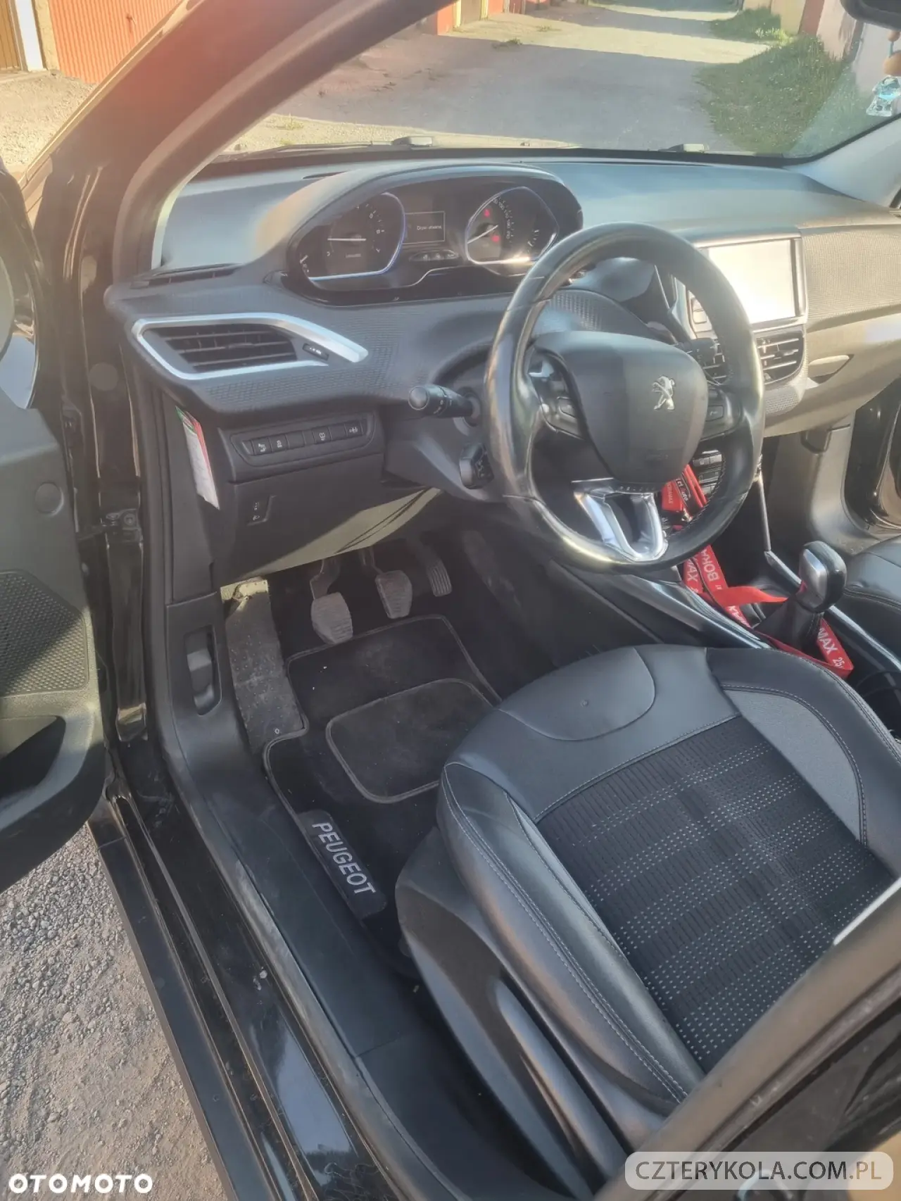 Peugeot- 2008- 2014 