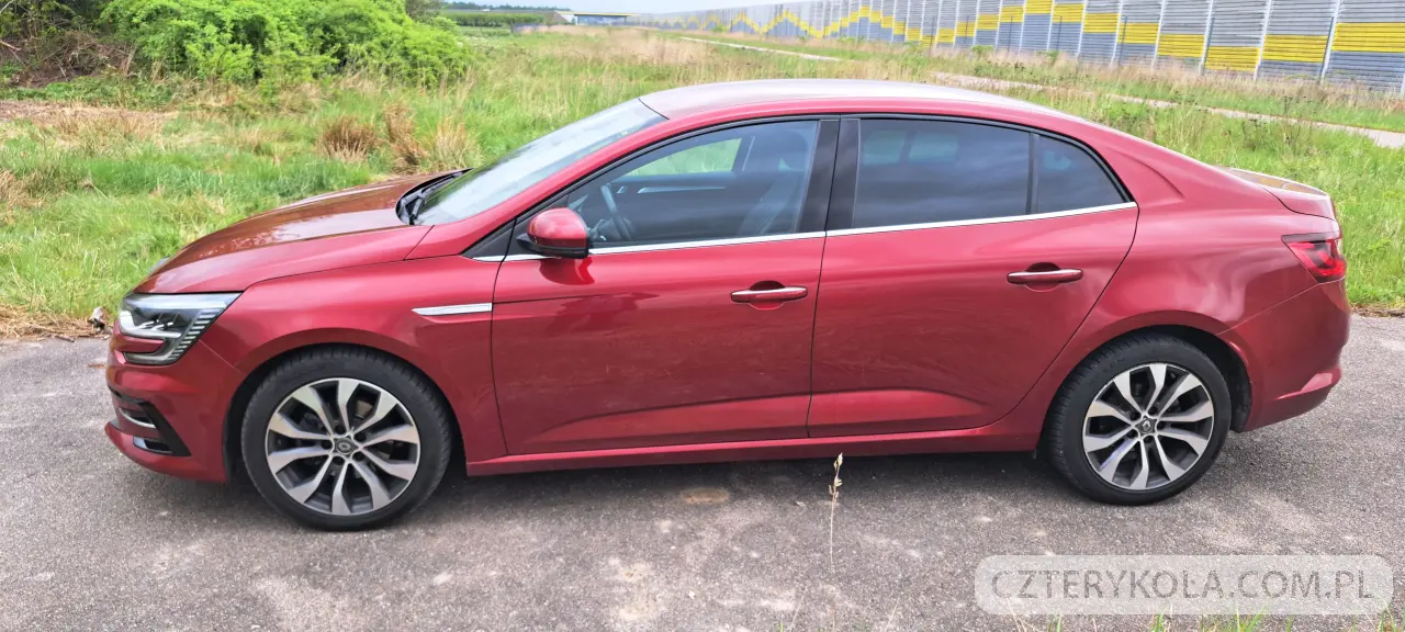 Renault- Megane- 2021 