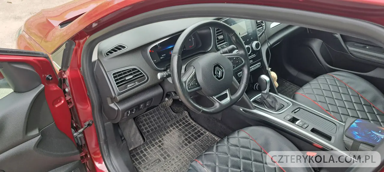 Renault- Megane- 2021 