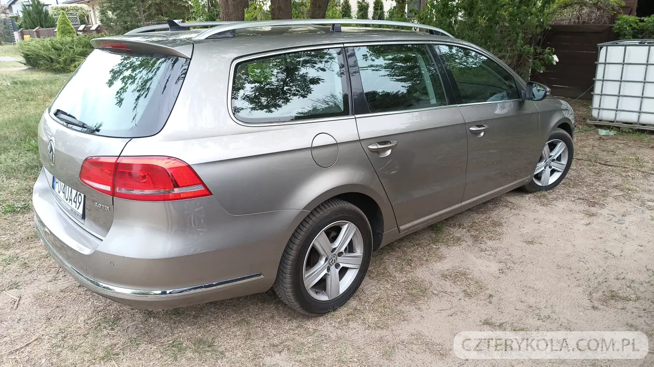 Volkswagen- Passat- 2012 