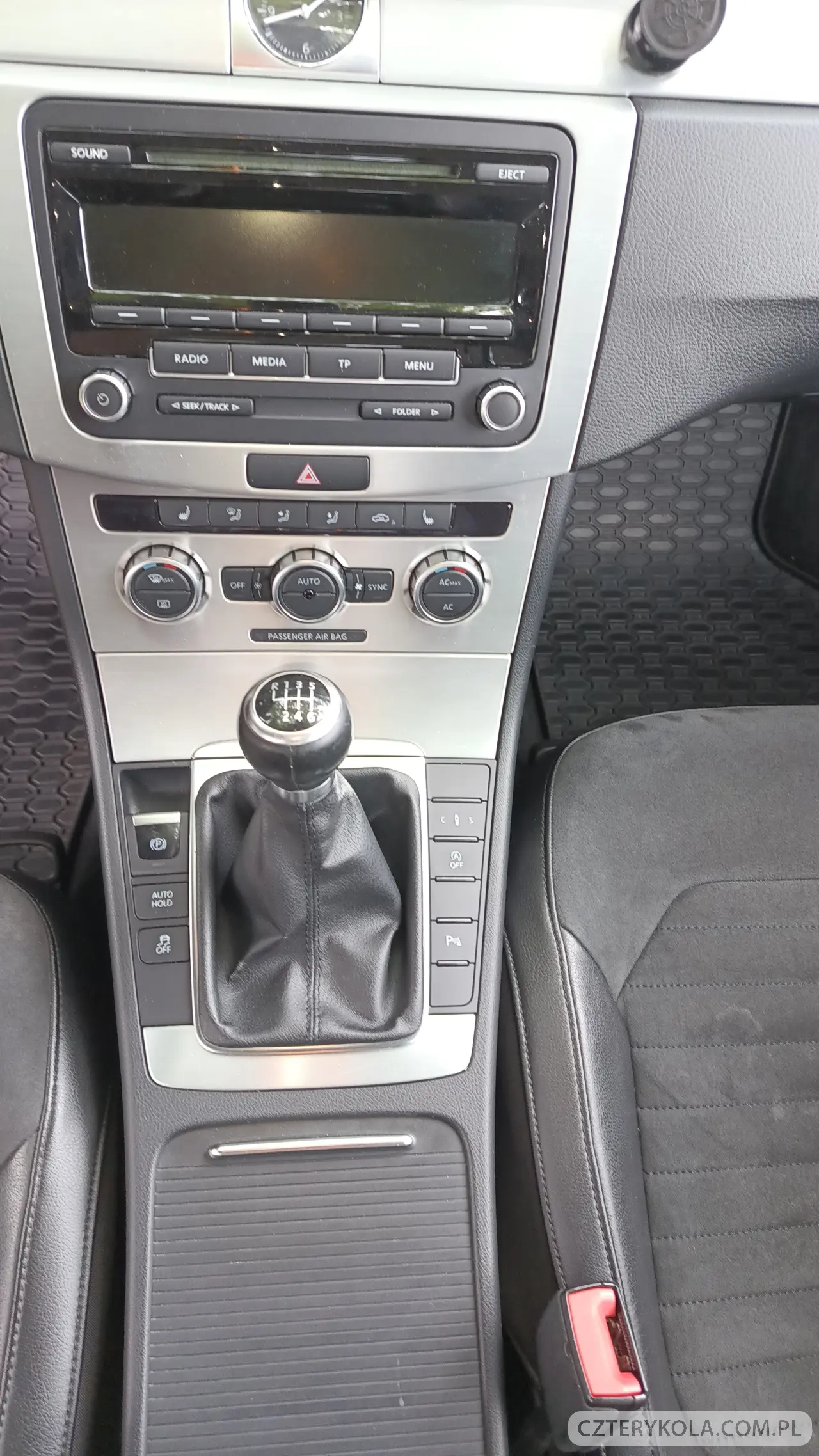 Volkswagen- Passat- 2012 