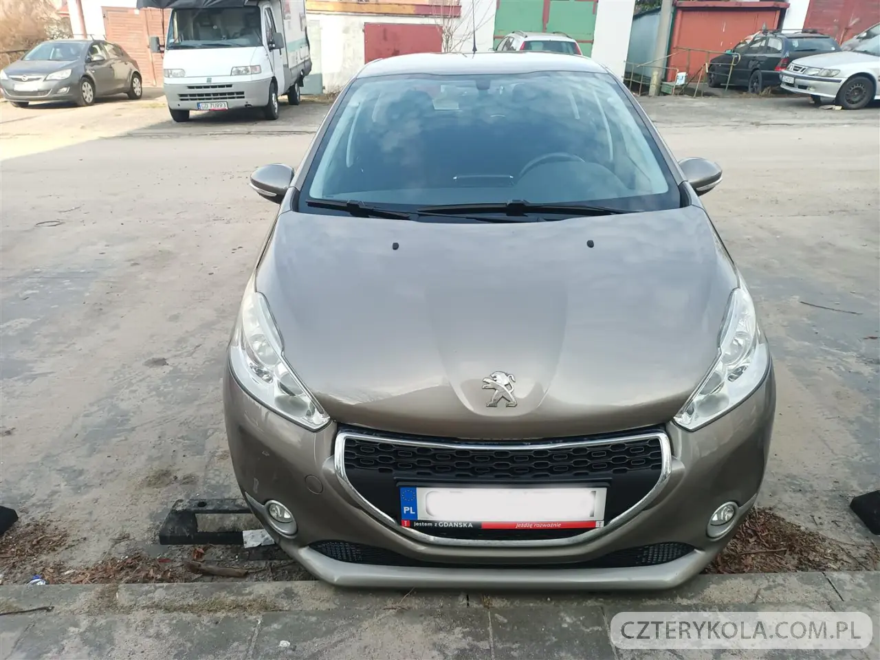 Peugeot- 208- 2013 