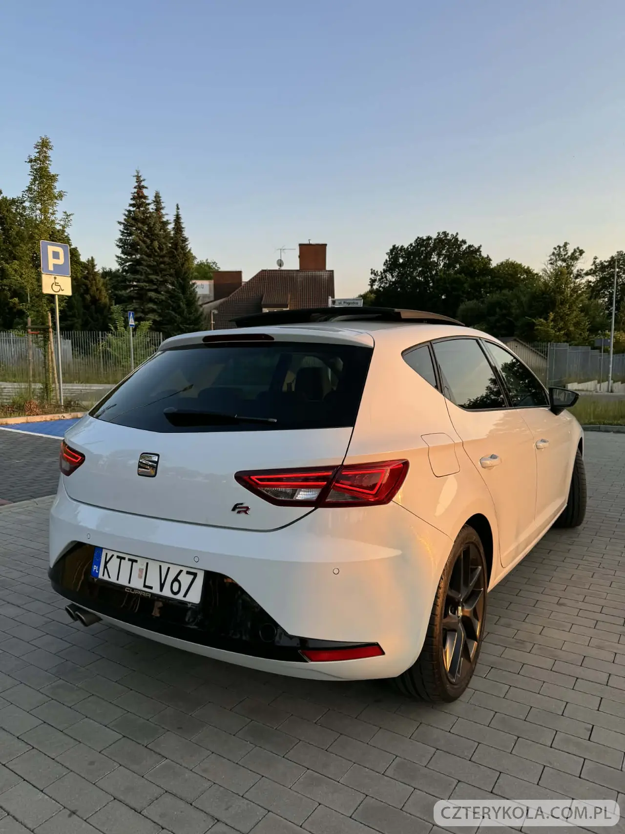 Seat- Leon- 2013 