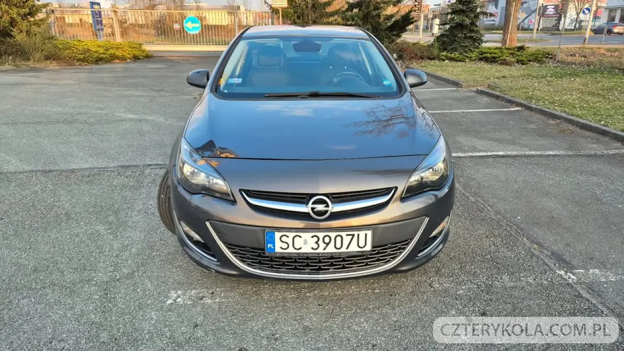 Opel- Astra- 2013 