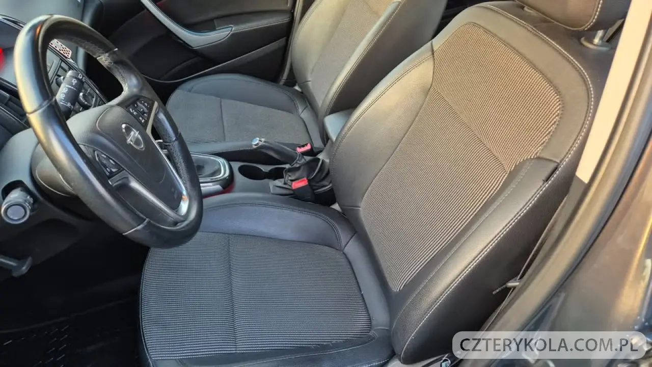 Opel- Astra- 2013 