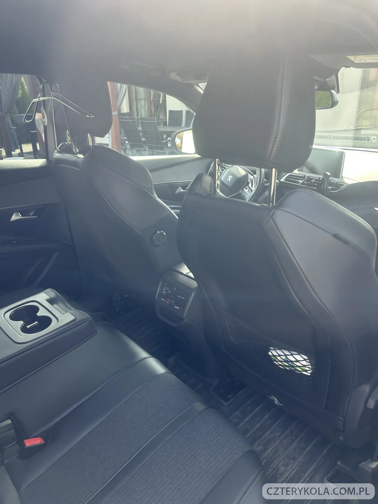 Peugeot- 3008- 2019 