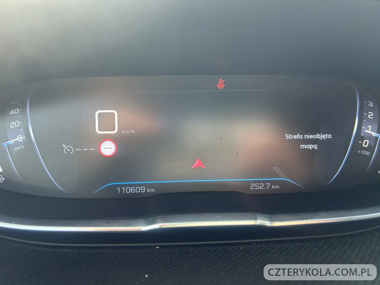 Peugeot- 3008- 2019 