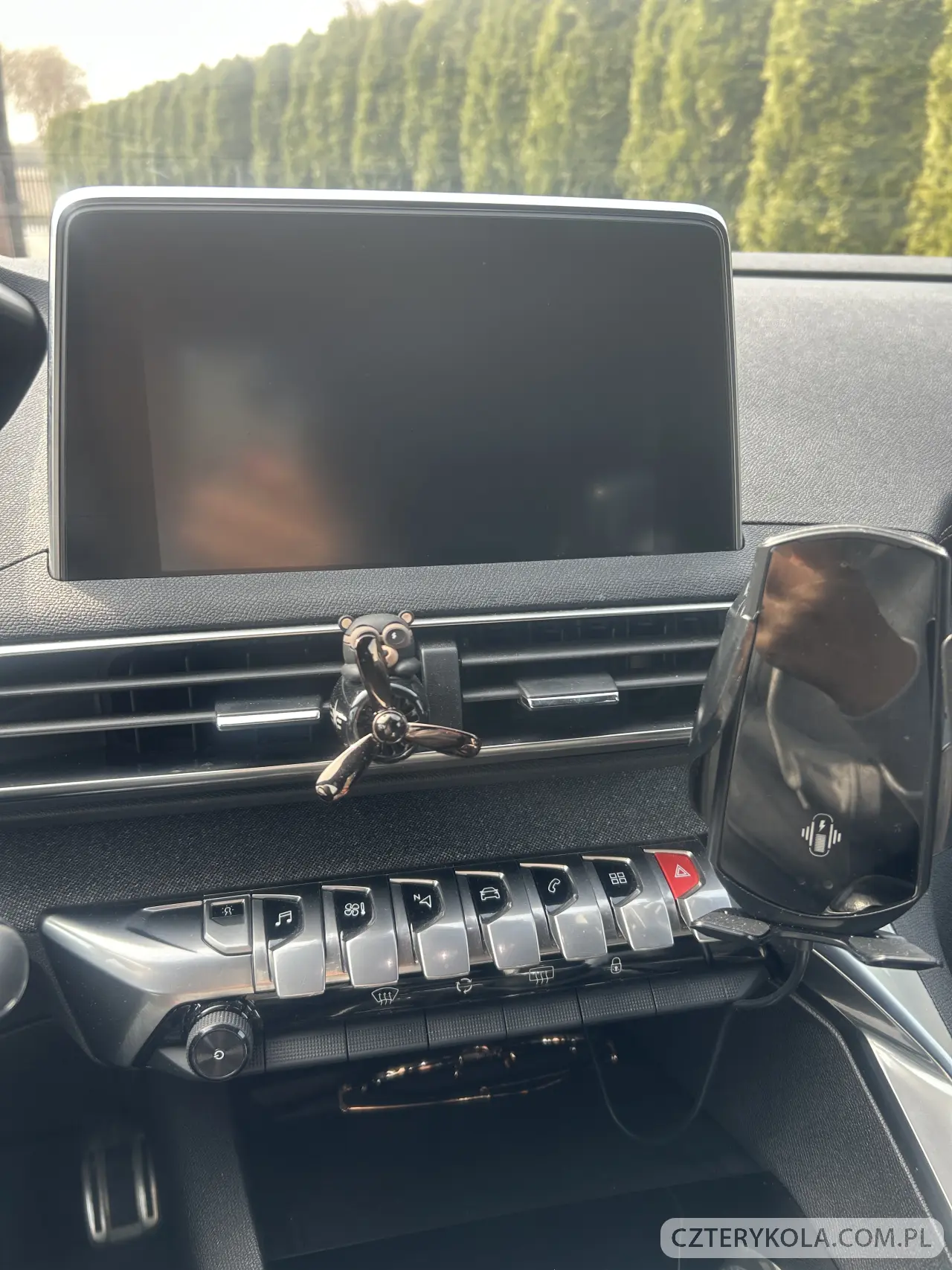 Peugeot- 3008- 2019 