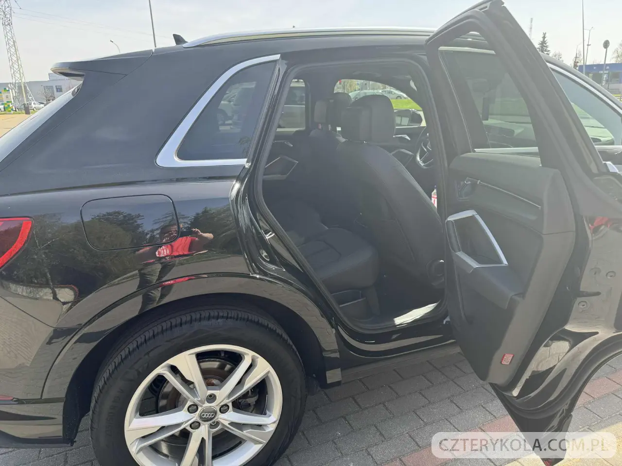 Audi- Q3- 2020 