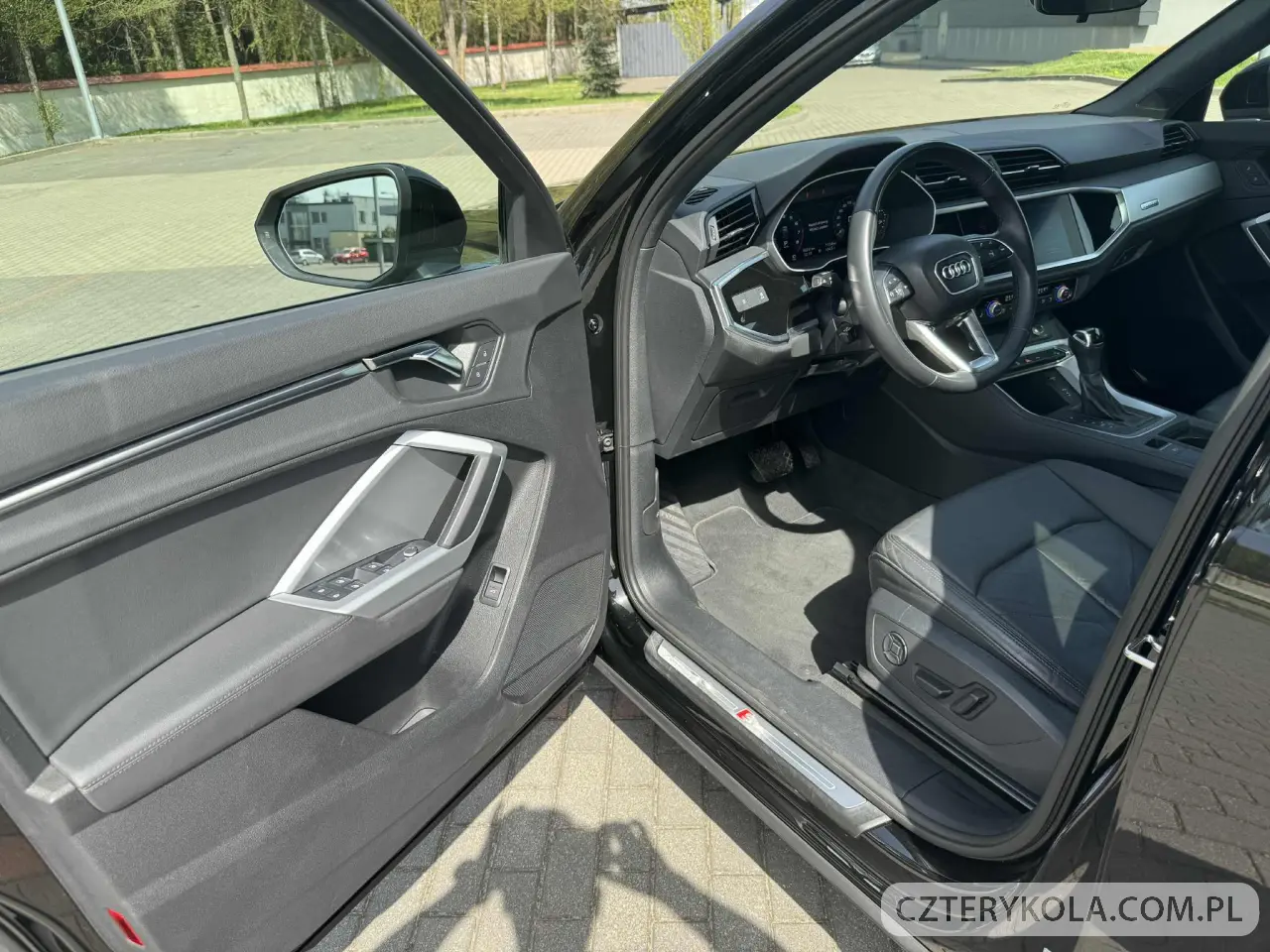 Audi- Q3- 2020 
