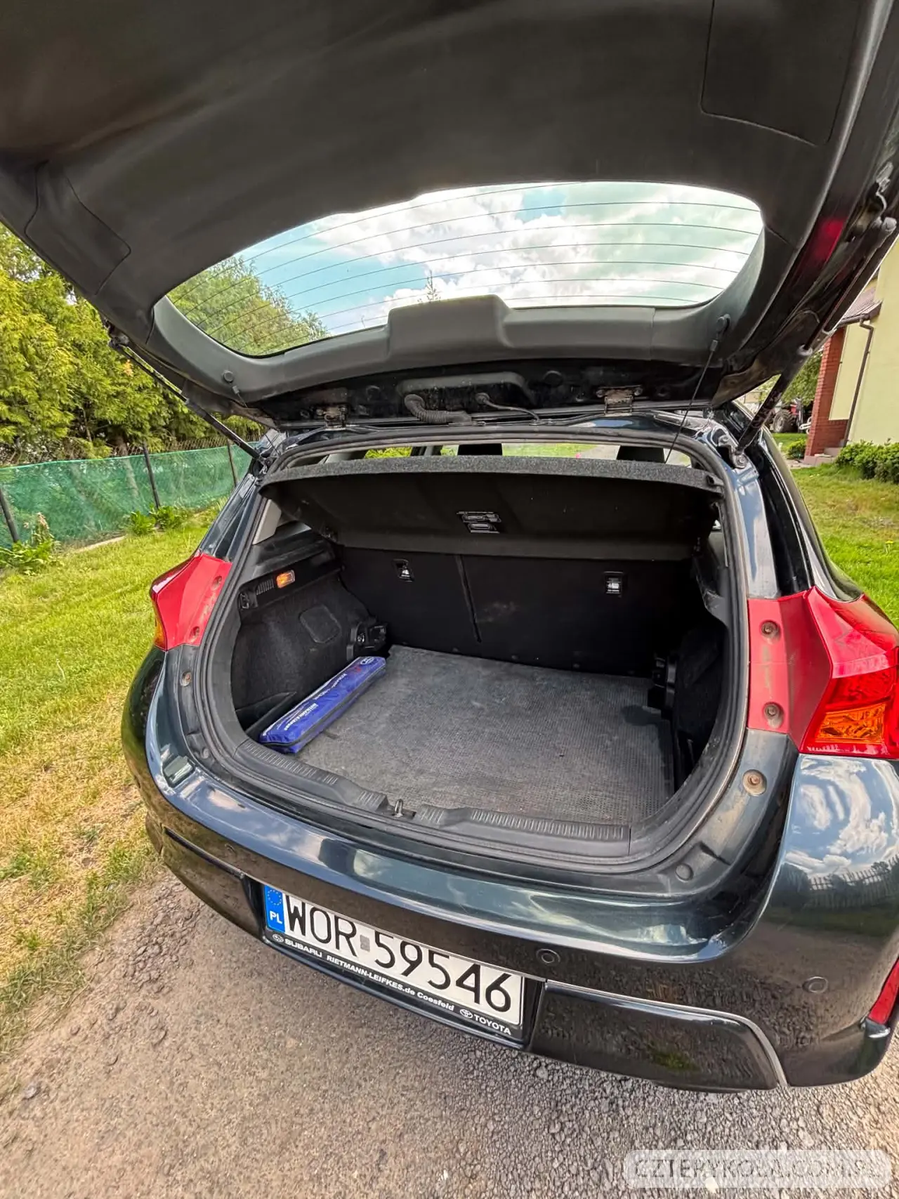 Toyota- Auris- 2013 