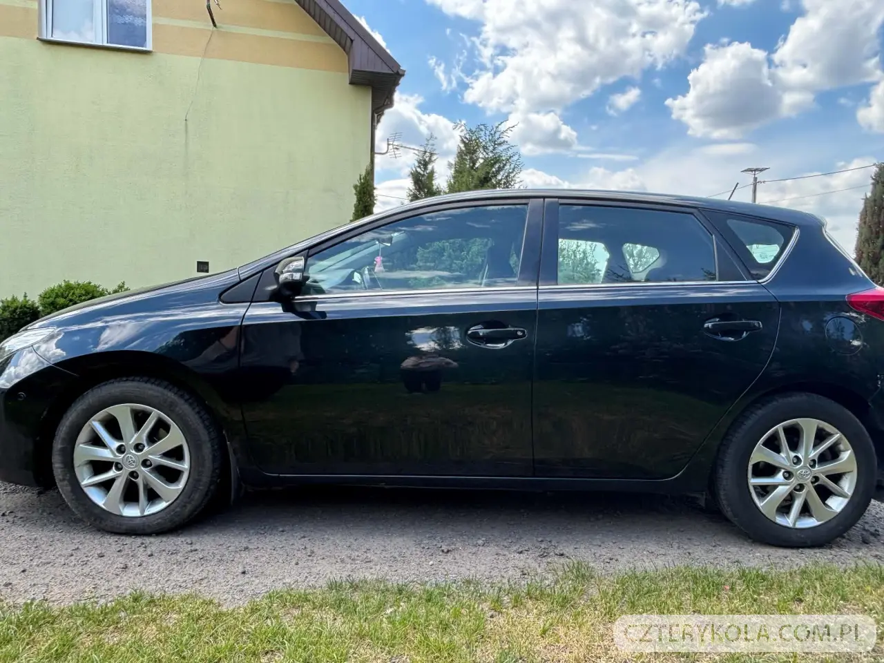 Toyota- Auris- 2013 