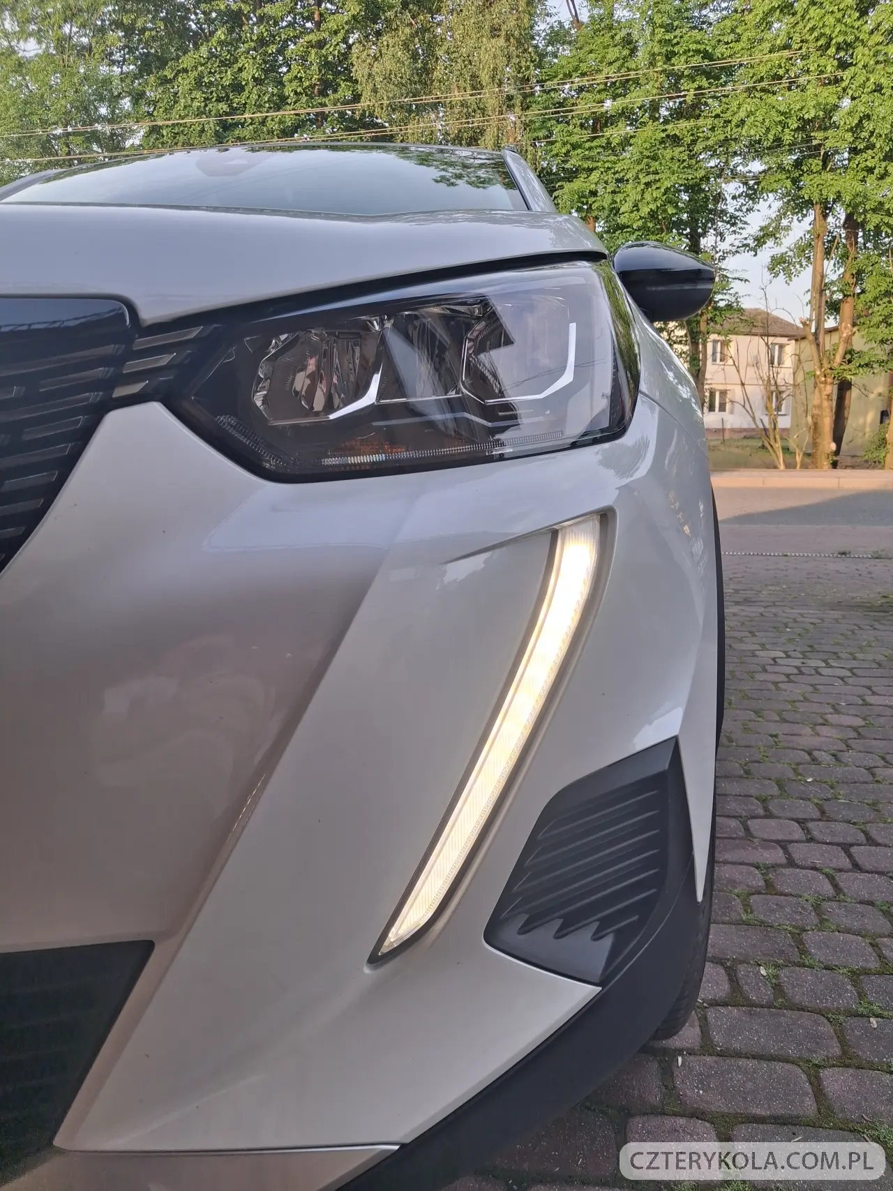 Peugeot- 2008- 2022 