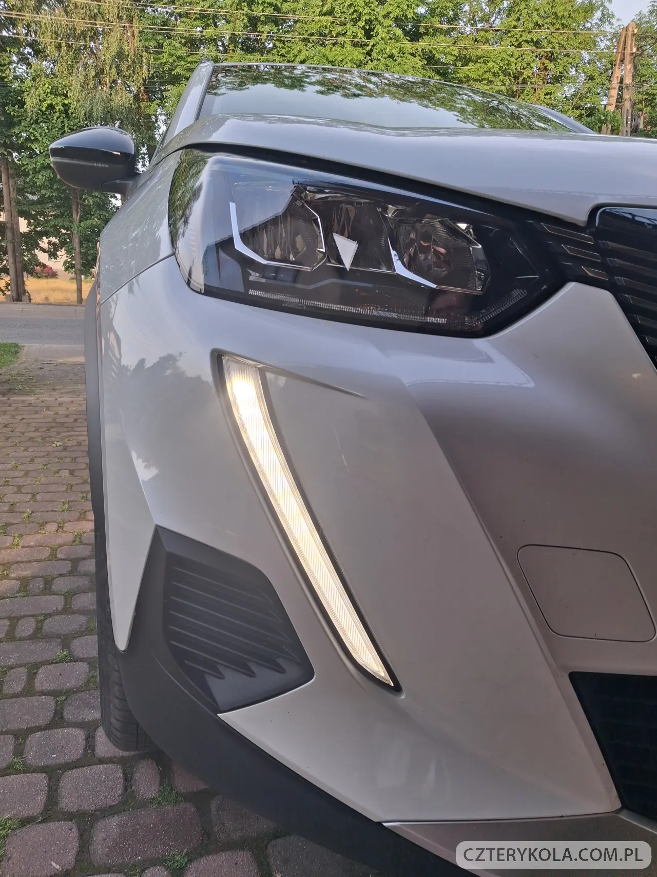 Peugeot- 2008- 2022 
