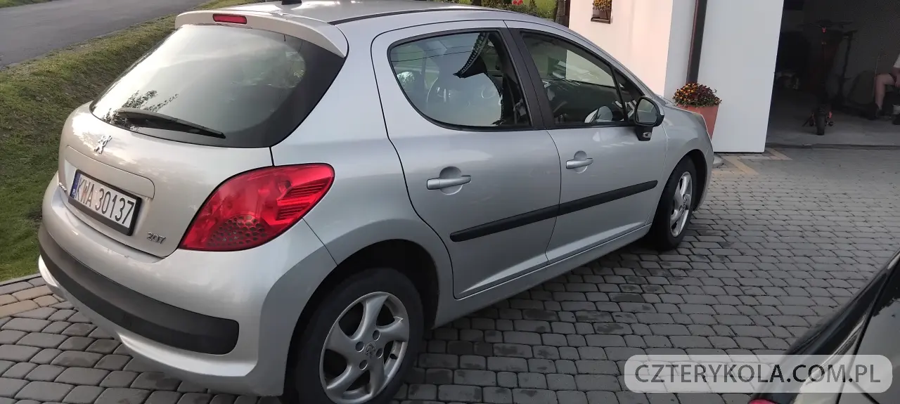 Peugeot- 207- 2008 