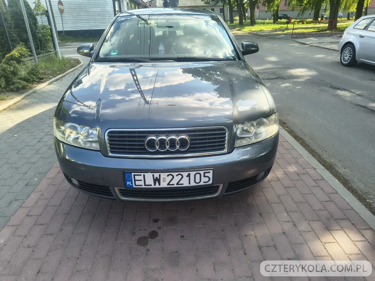 Audi- A4- 2000 