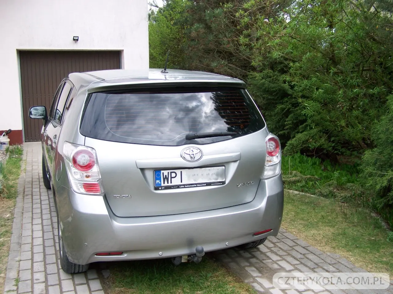 Toyota- Verso- 2011 