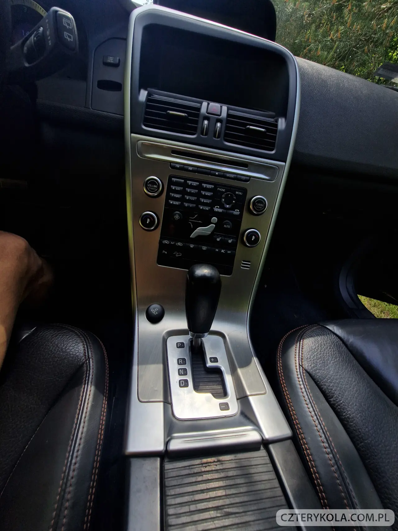 Volvo- XC 60- 2009 