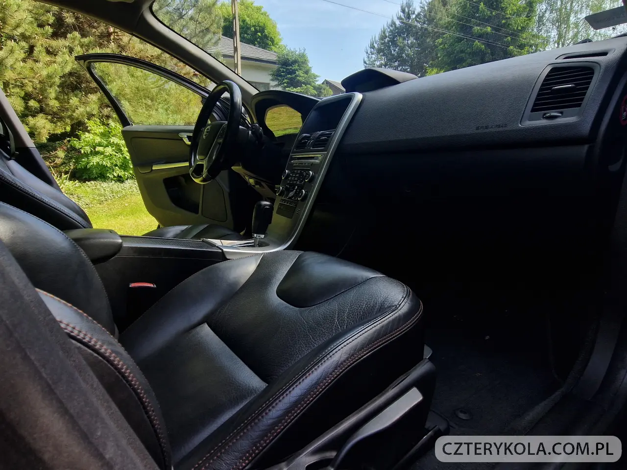 Volvo- XC 60- 2009 