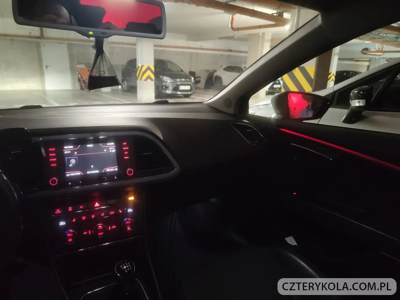 Seat- Leon- 2015 