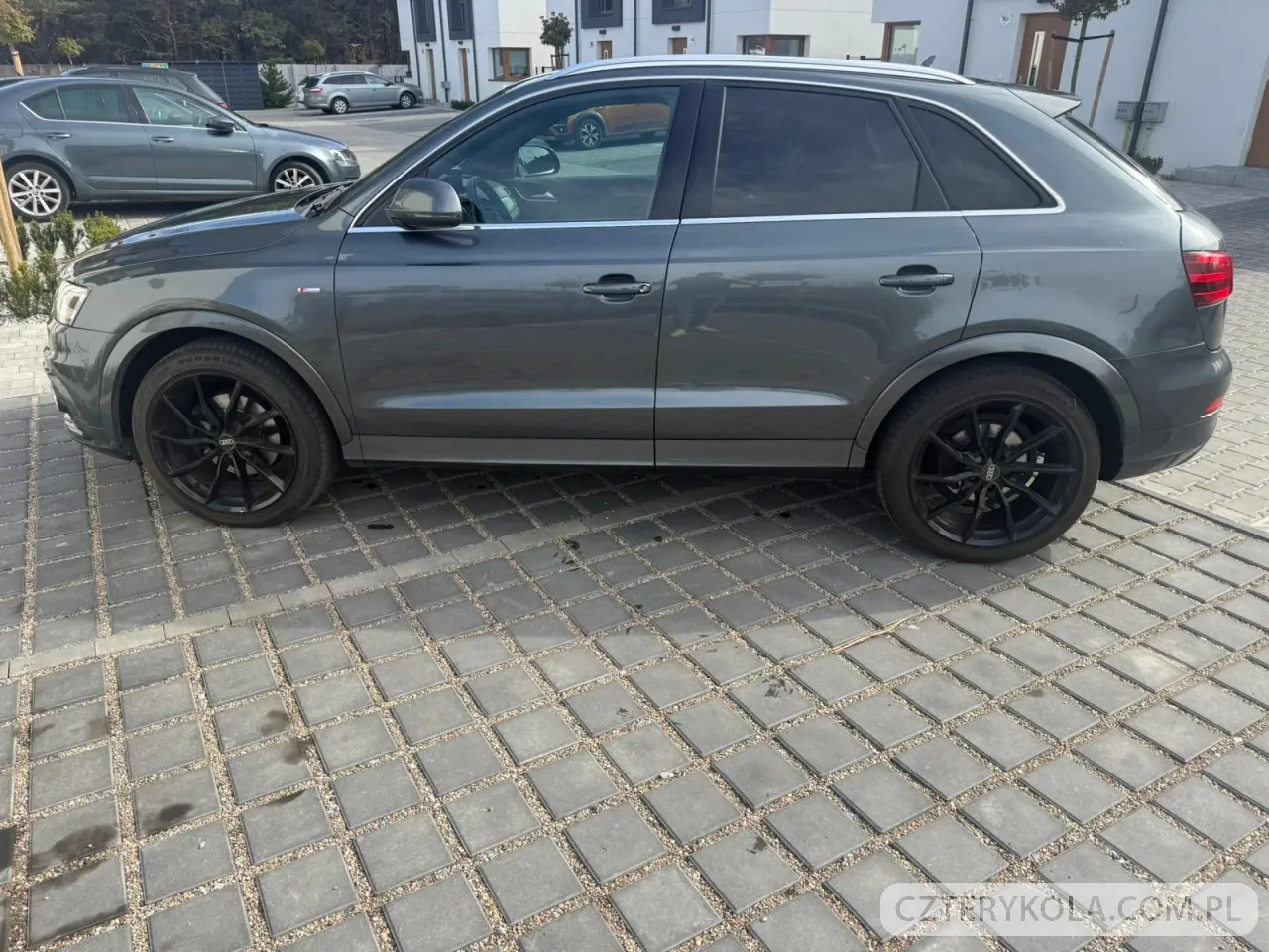 Audi- Q3- 2012 