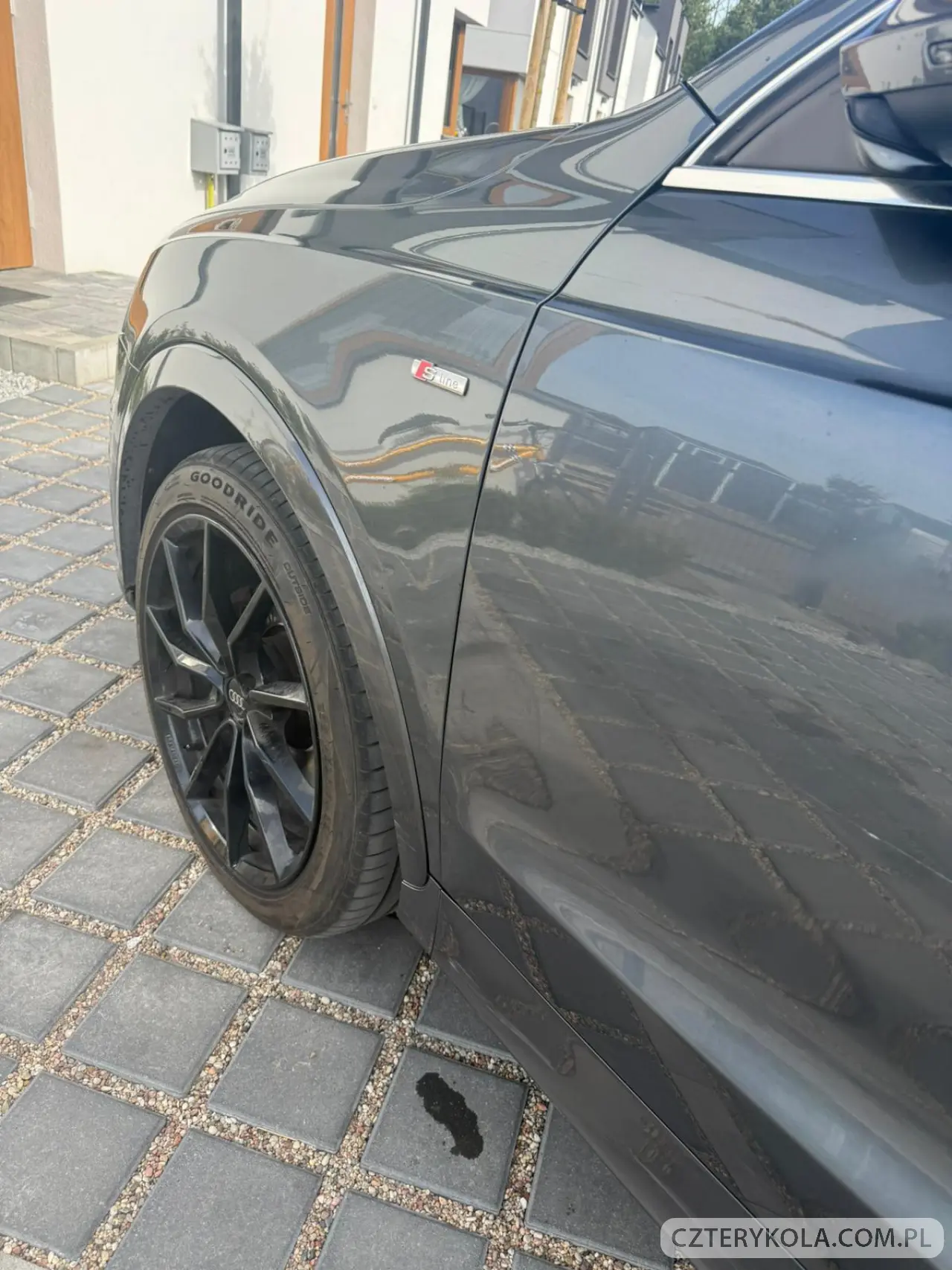 Audi- Q3- 2012 
