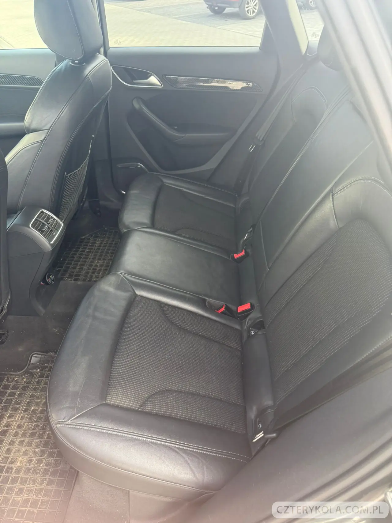 Audi- Q3- 2012 