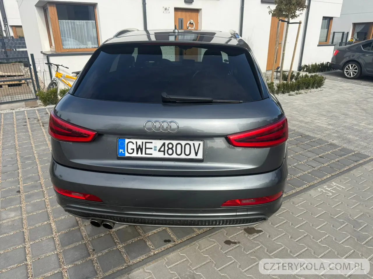 Audi- Q3- 2012 