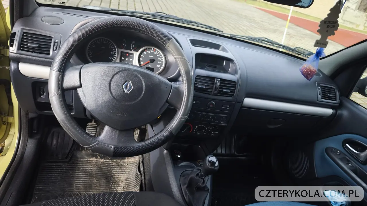 Renault- Clio- 2003 