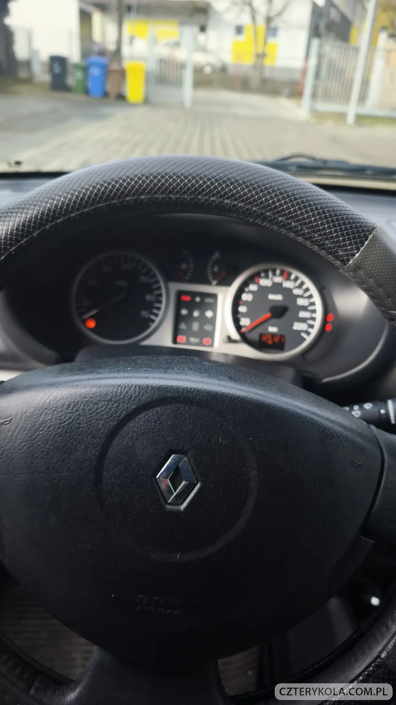 Renault- Clio- 2003 