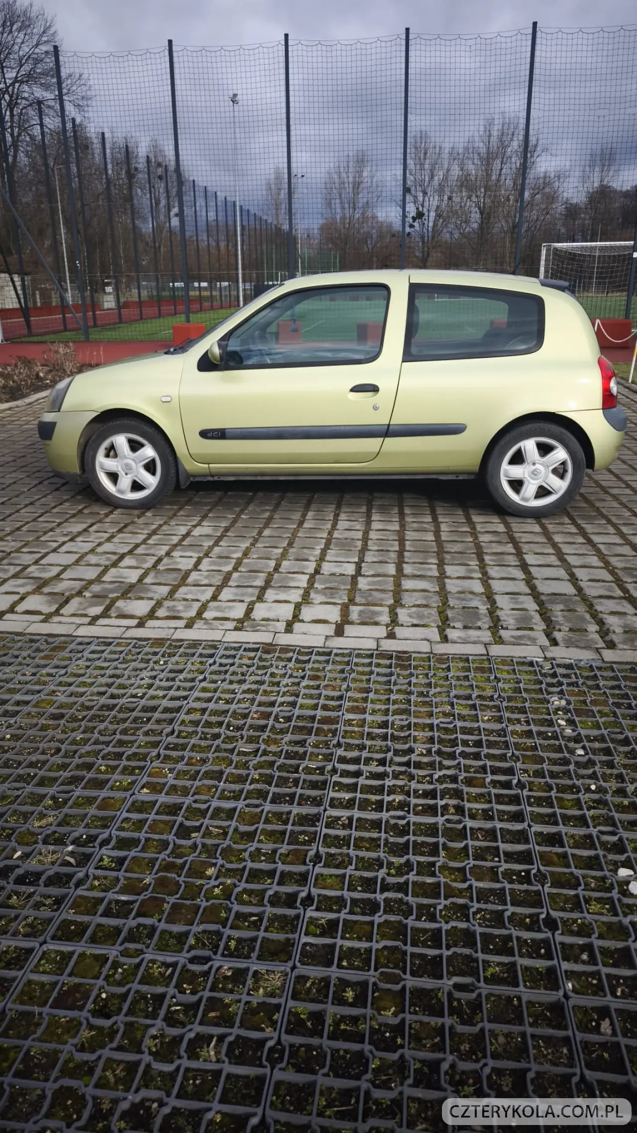 Renault- Clio- 2003 