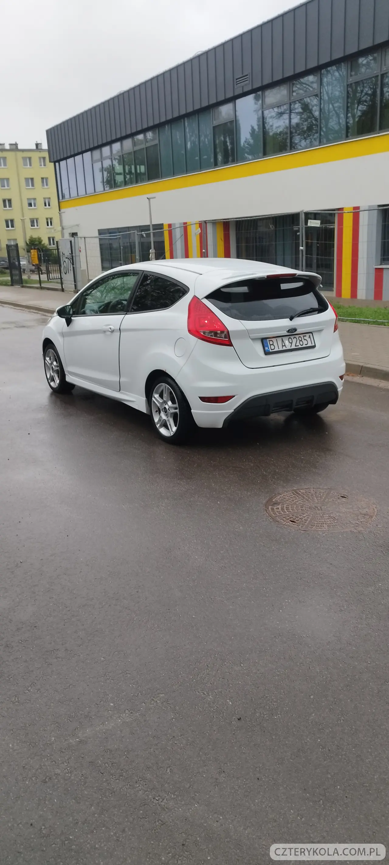 Ford- Fiesta- 2010 