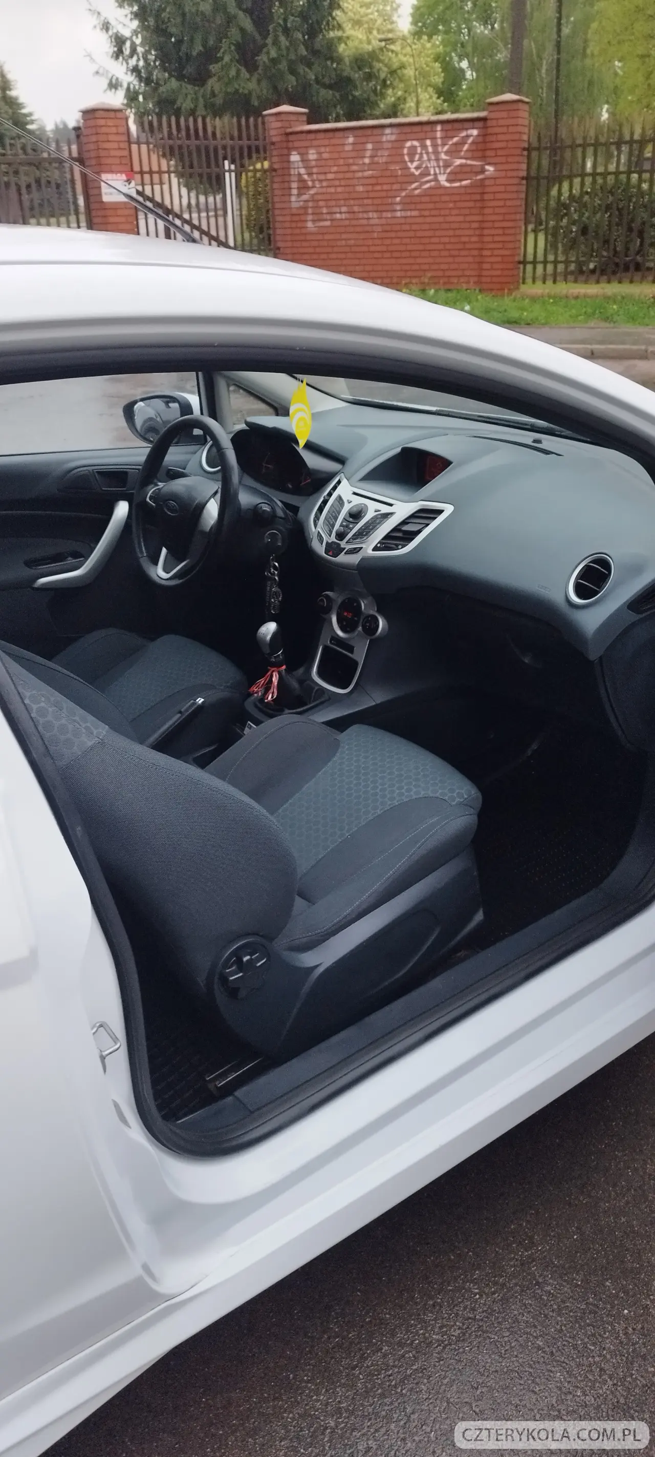 Ford- Fiesta- 2010 