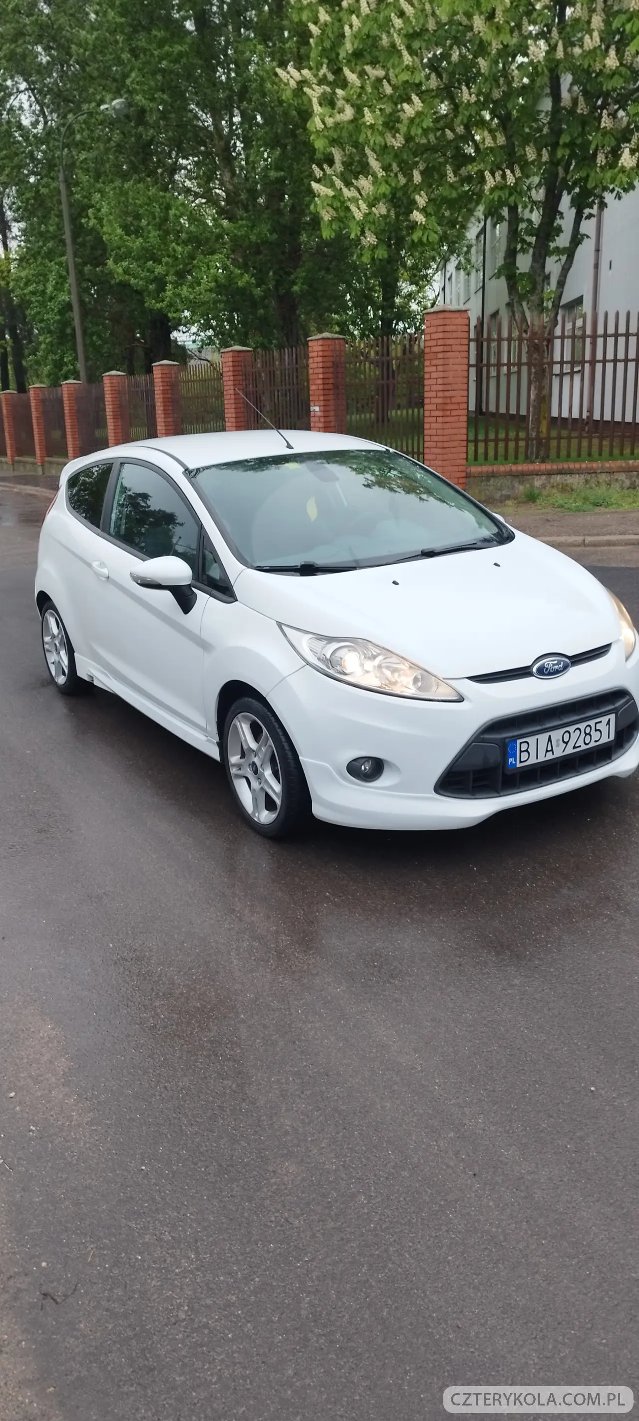 Ford- Fiesta- 2010 