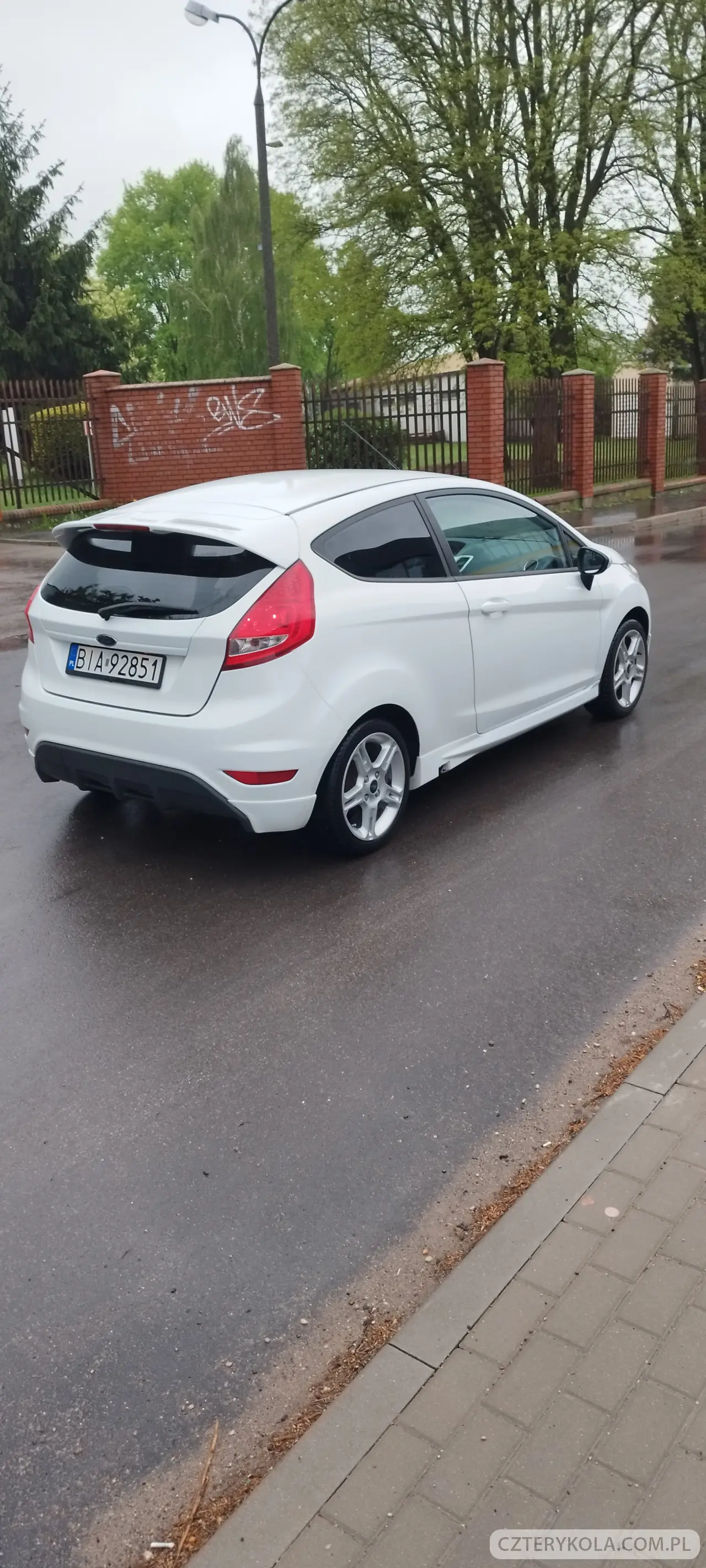 Ford- Fiesta- 2010 