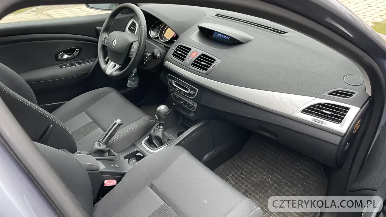 Renault- Megane- 2010 