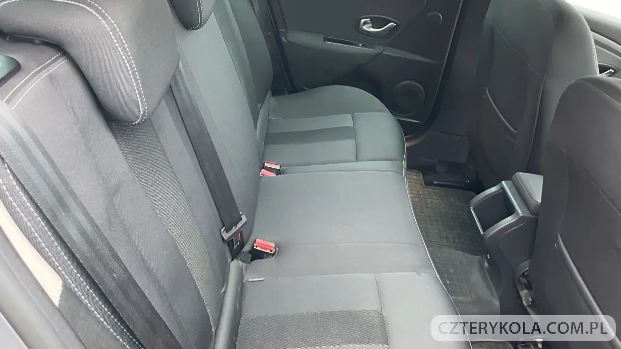 Renault- Megane- 2010 