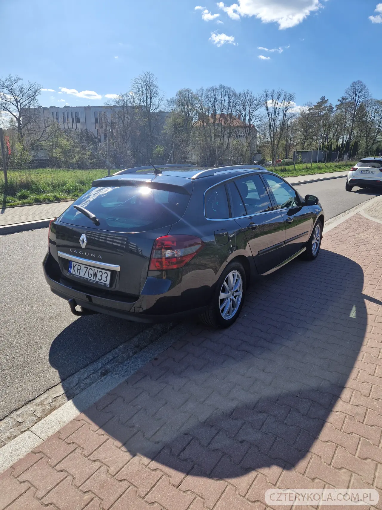 Renault- Laguna- 2011 