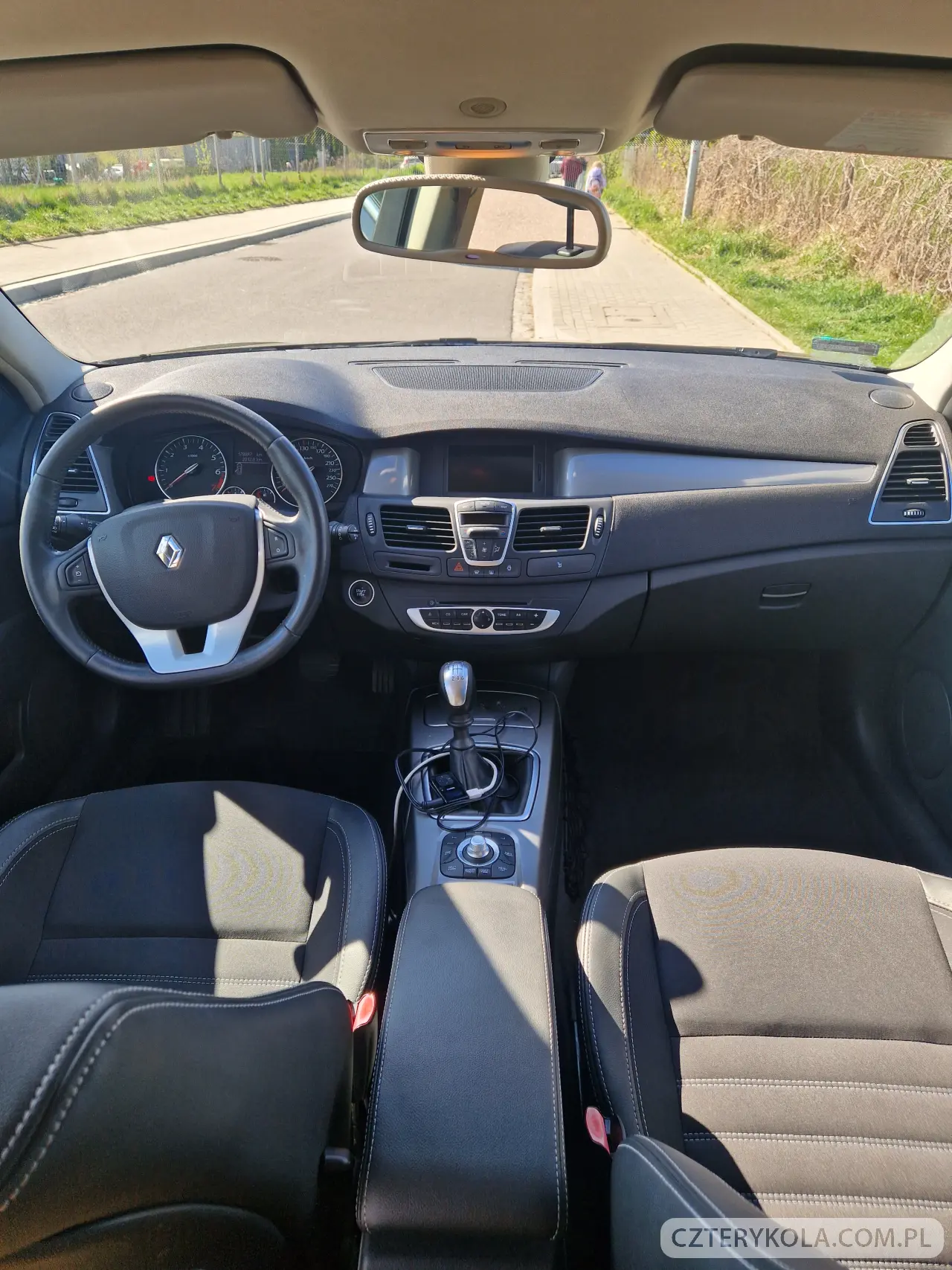 Renault- Laguna- 2011 