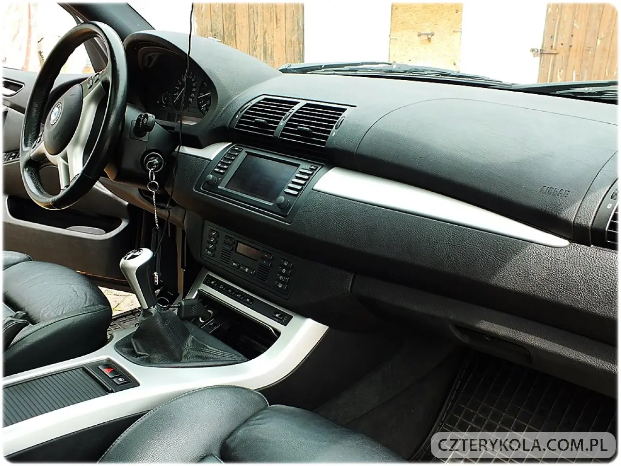 BMW- X5- 2001 