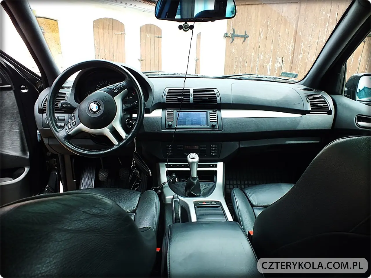 BMW- X5- 2001 