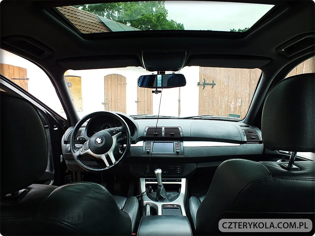BMW- X5- 2001 
