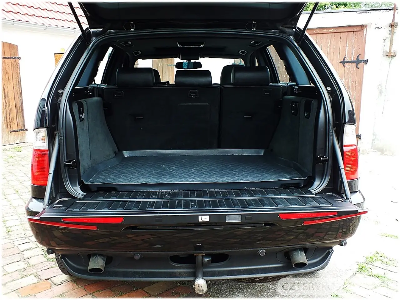 BMW- X5- 2001 