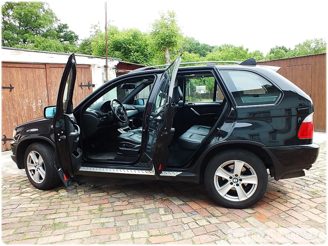 BMW- X5- 2001 