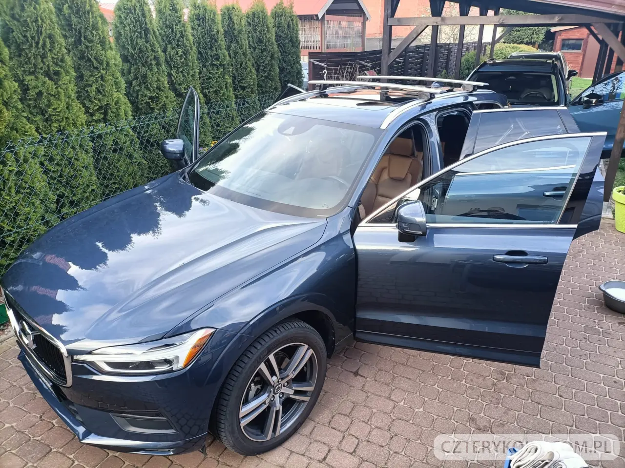 Volvo- XC 60- 2020 