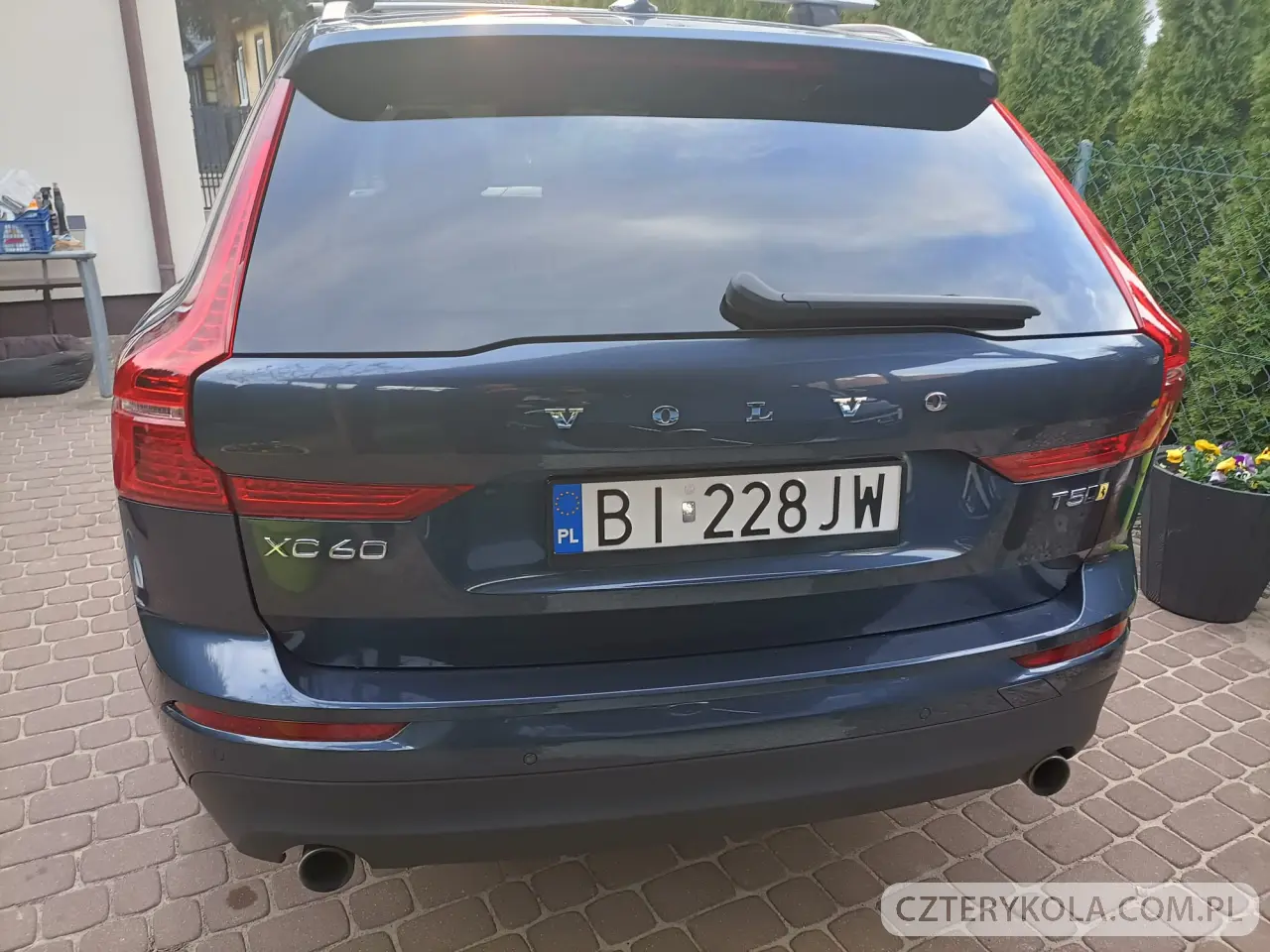 Volvo- XC 60- 2020 