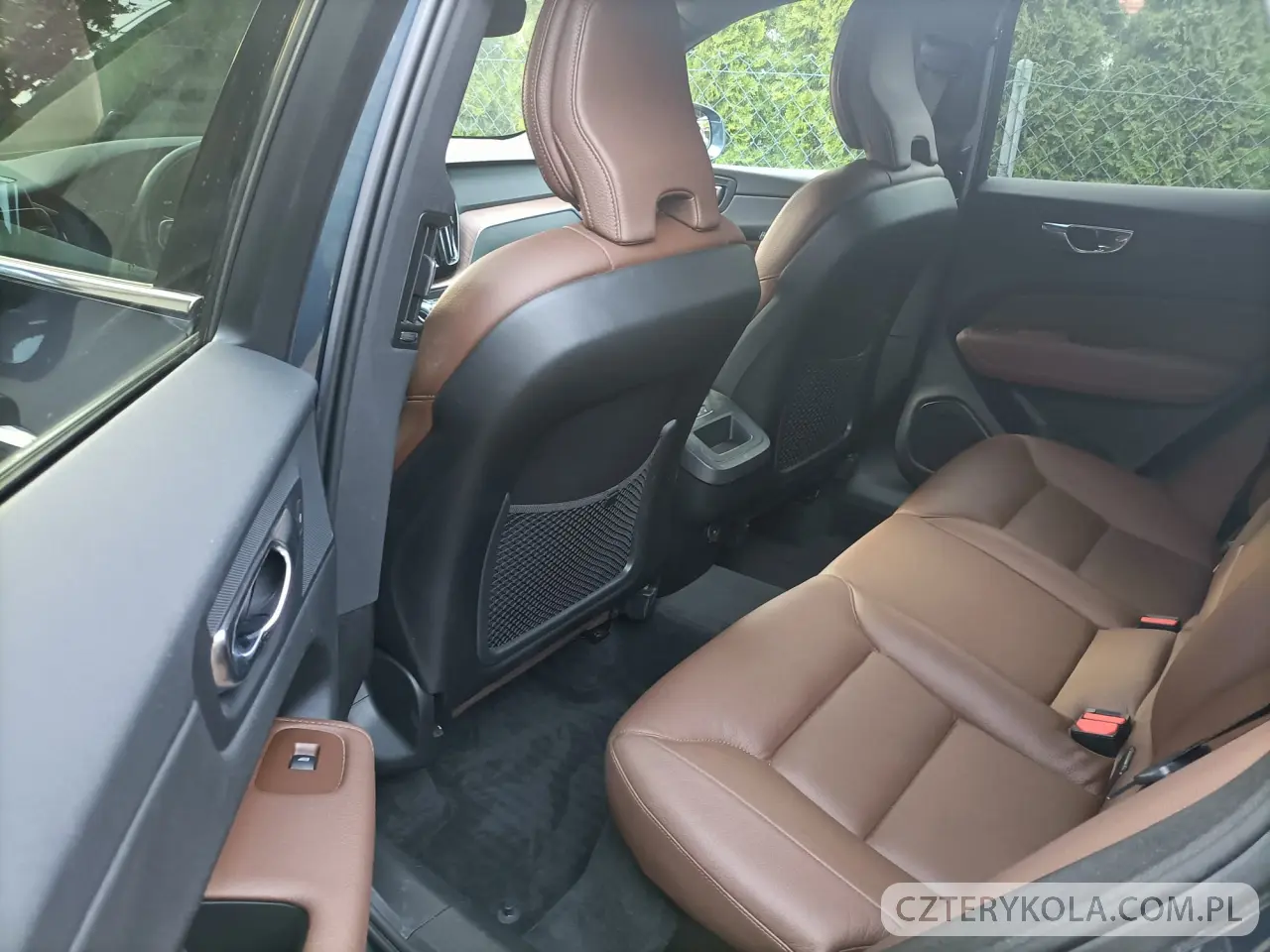 Volvo- XC 60- 2020 